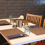 Ibis Laval Le Relais D'armor 3* Change (Mayenne)