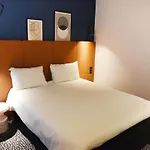 Ibis Laval Le Relais D'armor Hotel Change (Mayenne)