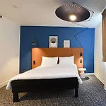 Ibis Laval Le Relais D'armor Hotel 3*