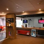 Ibis Laval Le Relais D'armor Hotel