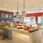 Ibis Laval Le Relais D'armor Change (Mayenne)