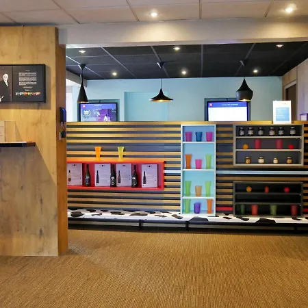 Ibis Laval Le Relais D'armor Hotel 3*