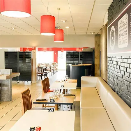 Ibis Laval Le Relais D'armor Szálloda 3*