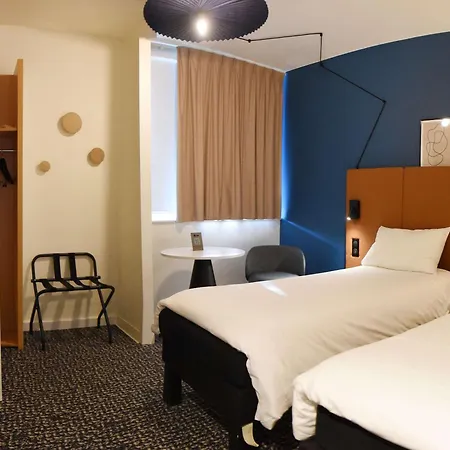 Ibis Laval Le Relais D'armor Hotel 3*