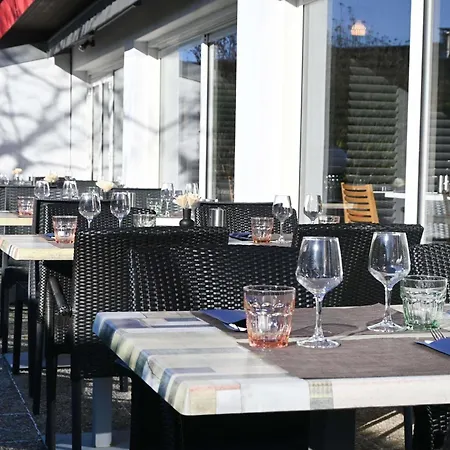 Ibis Laval Le Relais D'armor Hotel