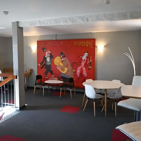Ibis Laval Le Relais D'armor Hotel 3*