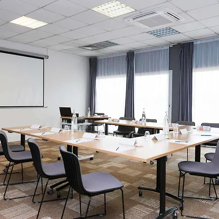 Hotel Ibis Laval Le Relais D'armor Change (Mayenne)