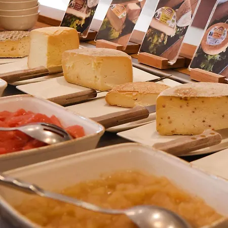 Ibis Laval Le Relais D'armor Changé