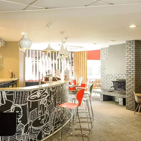 Ibis Laval Le Relais D'armor Hotel 3*