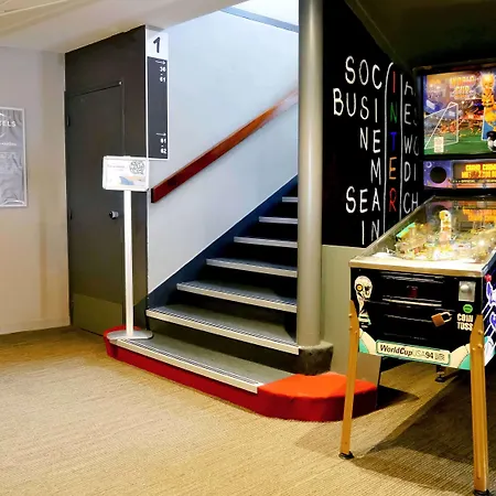 Ibis Laval Le Relais D'armor Hotel