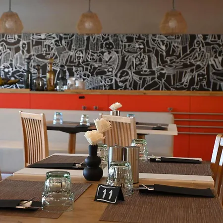 Ibis Laval Le Relais D'armor Hotel