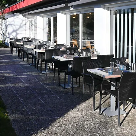 Ibis Laval Le Relais D'armor Hotel 3*