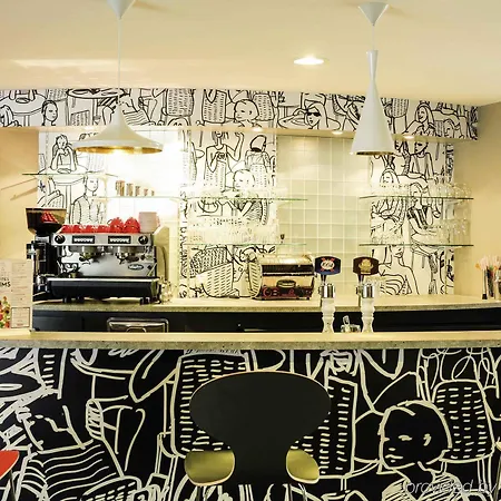 Ibis Laval Le Relais D'armor Hotel