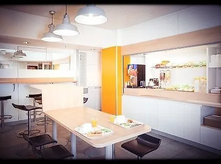 Ibis Laval Le Relais D'armor 3* Changé