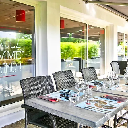 Ibis Laval Le Relais D'armor Hotel 3*