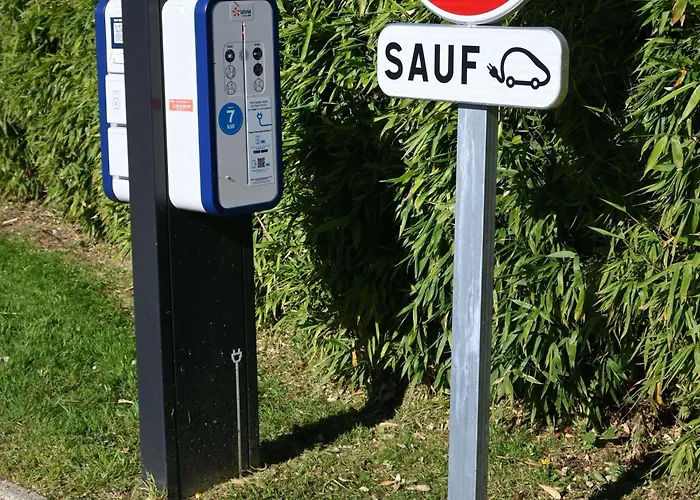 Ibis Laval Le Relais D'armor Changé