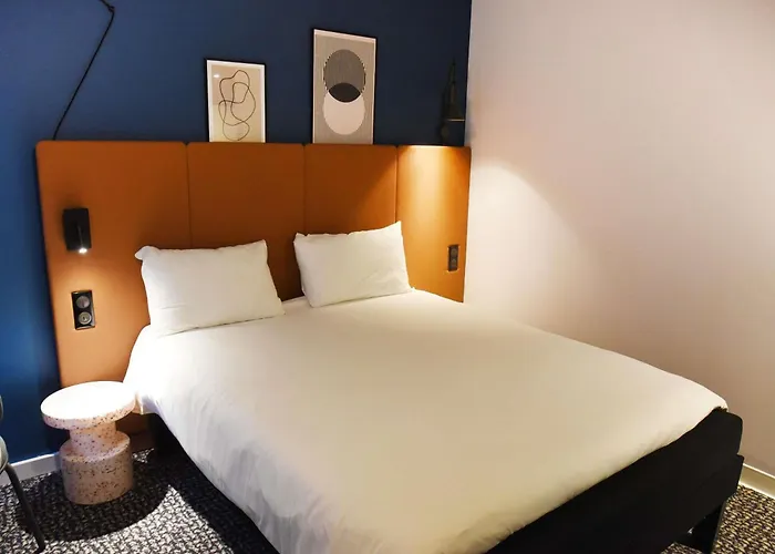 Ibis Laval Le Relais D'armor Hotel Changé