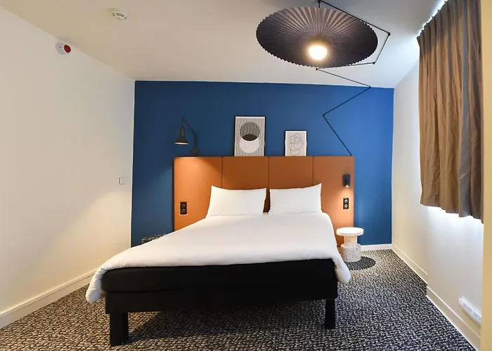 Ibis Laval Le Relais D'armor Hotel 3*