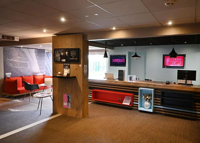 Ibis Laval Le Relais D'armor Hotel