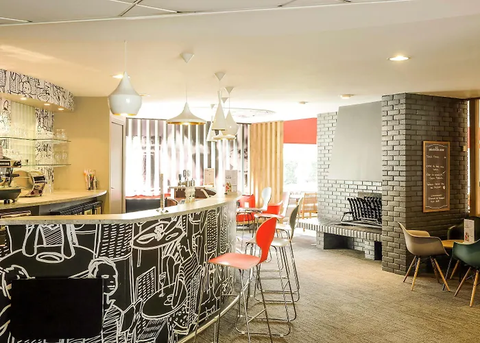 Ibis Laval Le Relais D'armor Hotel 3*